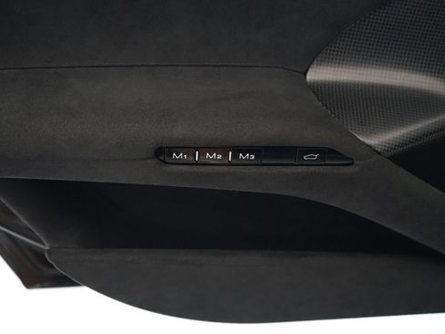 Used 2025 Ferrari 12Cilindri RWD image 32
