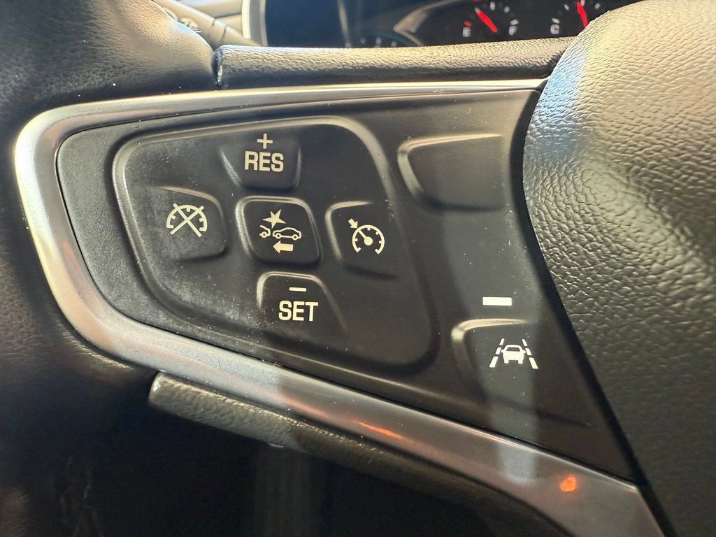 Used 2023 Chevrolet Equinox LT FWD image 32