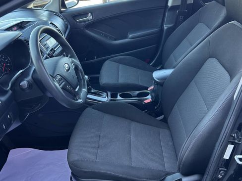Used 2018 Kia Forte LX image 14
