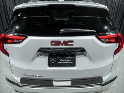 Used 2020 GMC Terrain Denali w/ Denali Premium Package image 6