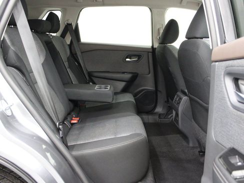 Used 2023 Nissan Rogue SV FWD image 11
