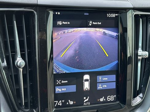 Used 2019 Volvo XC60 T6 Momentum w/ Premium Package image 20