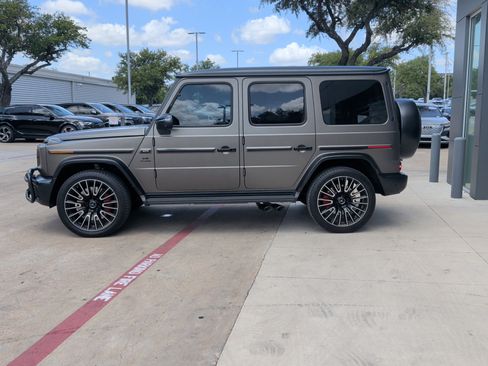 Used 2026 Mercedes-Benz G 63 AMG 4MATIC image 7
