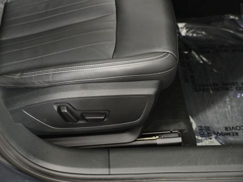 Used 2023 Audi A6 2.0T Premium w/ Convenience Package image 10