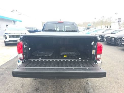 Used 2021 Toyota Tacoma SR5 image 6
