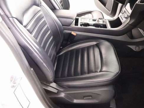 Used 2024 Ford Edge SEL image 13