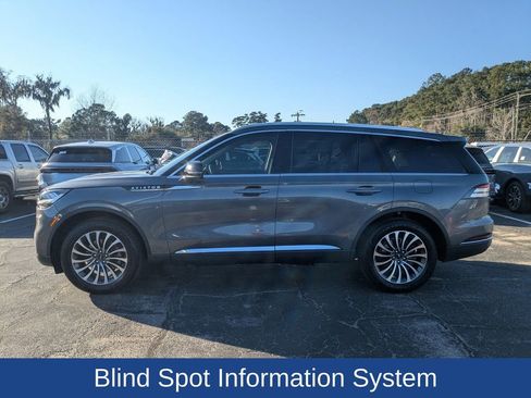 Used 2022 Lincoln Aviator AWD w/ Premium Package image 8