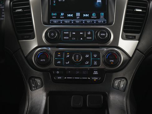 Used 2020 Chevrolet Tahoe LT AWD/4WD image 17