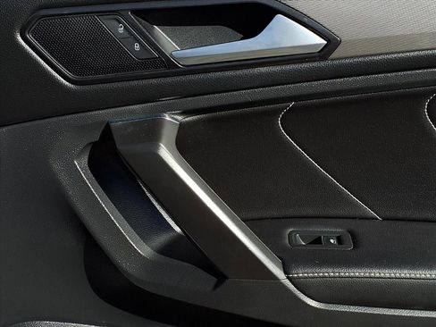 Used 2022 Volkswagen Tiguan SE R-Line image 24