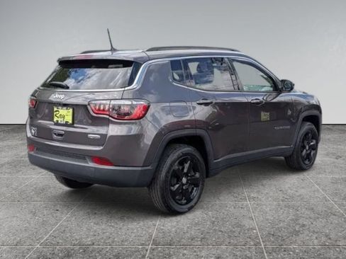 Certified 2021 Jeep Compass Latitude w/ Convenience Group AWD/4WD image 5