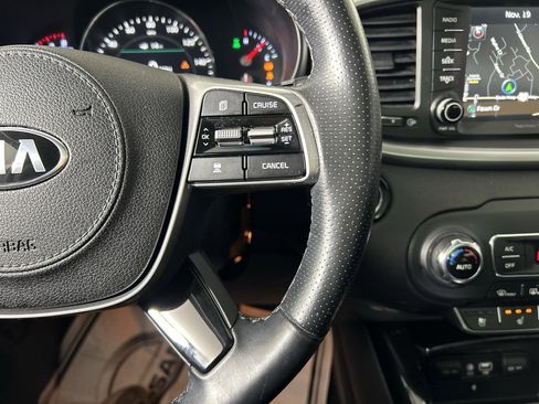 Used 2019 Kia Sorento SX w/ SX Touring Package image 18