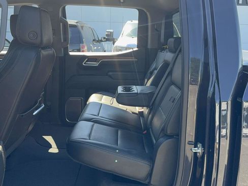 Used 2022 GMC Sierra 1500 Denali AWD/4WD image 19