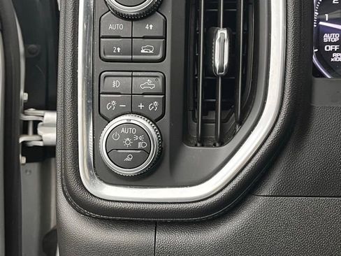 Used 2019 GMC Sierra 1500 SLT w/ SLT Premium Package AWD/4WD image 24