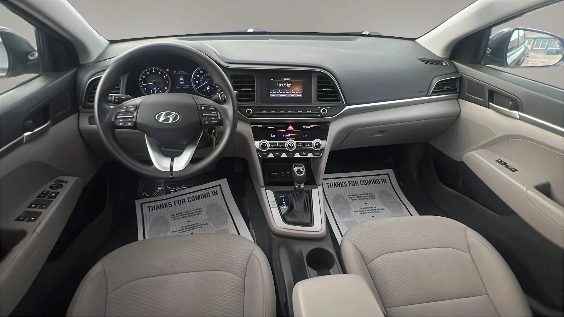 Used 2020 Hyundai Elantra SE FWD image 9
