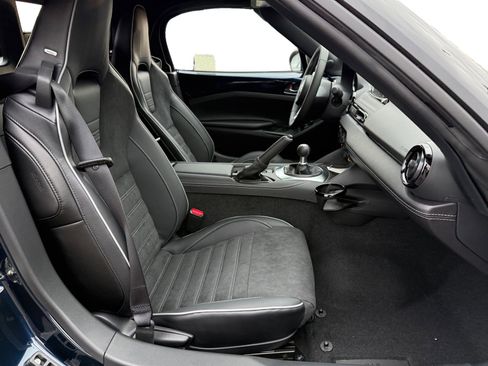 New 2025 MAZDA MX-5 Miata Club w/ Brembo/BBS Recaro Package image 17