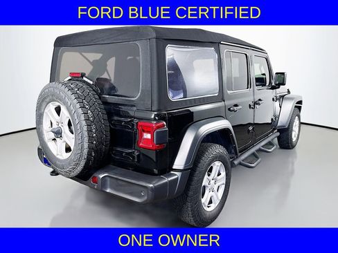 Used 2023 Jeep Wrangler Sport S image 5