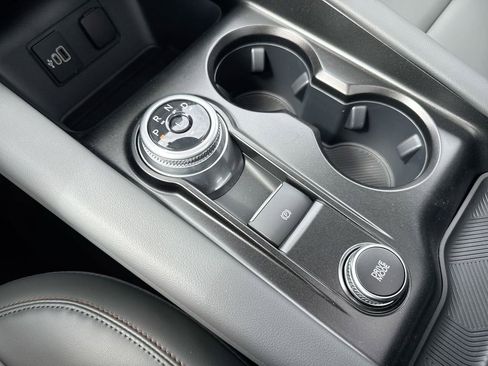 New 2026 Ford Explorer Active AWD/4WD image 18