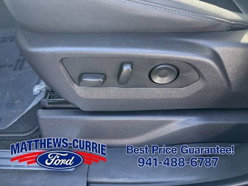 Used 2024 GMC Sierra 1500 SLT w/ SLT Premium Plus Package AWD/4WD image 10