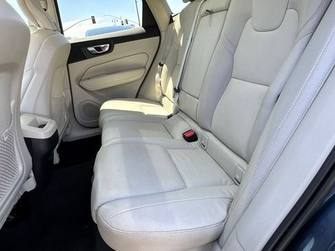 Used 2023 Volvo XC60 B5 Plus w/ Climate Package FWD image 32