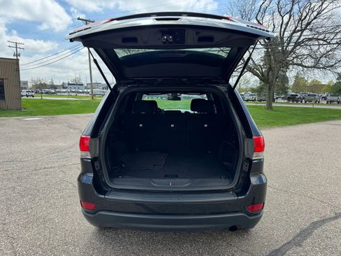 Used 2014 Jeep Grand Cherokee Laredo w/ Quick Order Package 23E AWD/4WD image 32