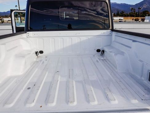 Certified 2023 Jeep Gladiator Sport image 27