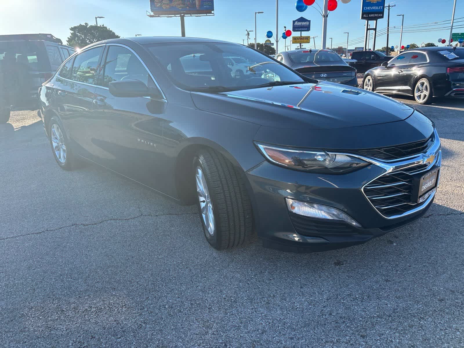 Used 2021 Chevrolet Malibu LT FWD image 3
