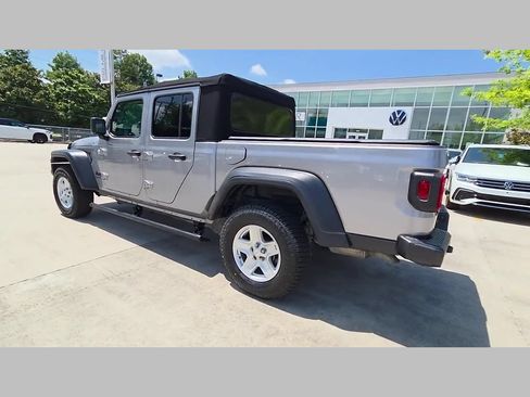 Used 2020 Jeep Gladiator Sport w/ Quick Order Package 24S AWD/4WD image 39