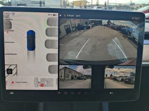 Used 2023 Tesla Model 3 Standard Range image 25