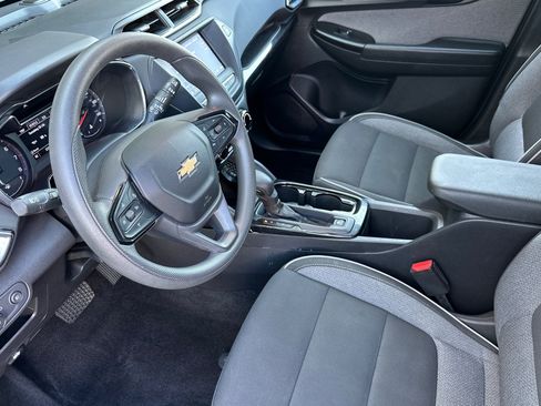 Used 2022 Chevrolet TrailBlazer LT FWD image 9