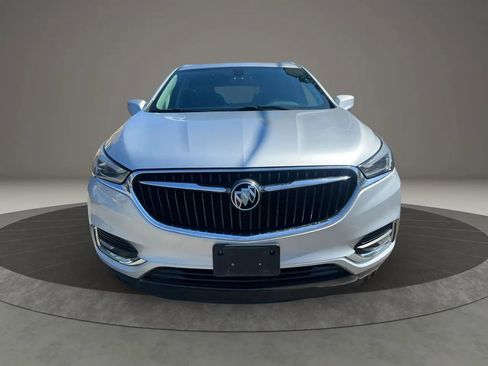 Used 2018 Buick Enclave Essence w/ Trailering Package AWD/4WD image 2