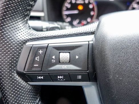 Used 2022 Mitsubishi Outlander SE image 17