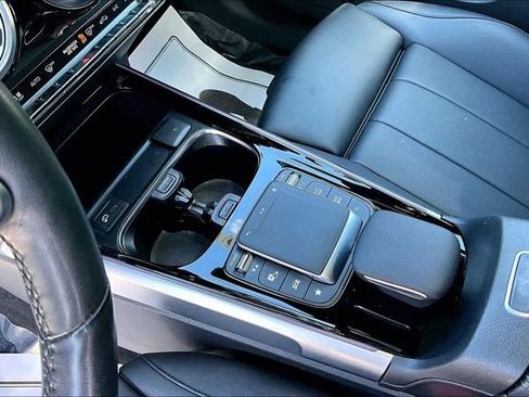 Certified 2023 Mercedes-Benz GLB 250 4MATIC image 21