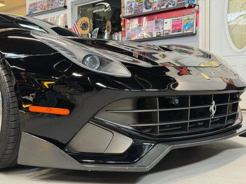 Used 2013 Ferrari F12 Berlinetta image 30