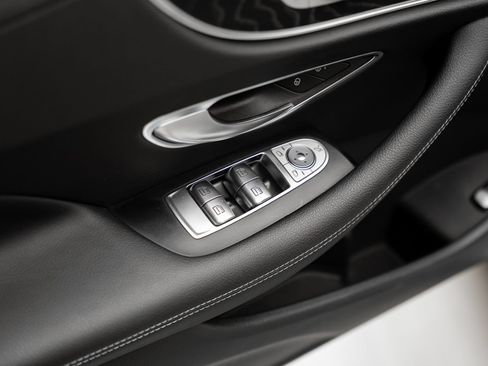 Used 2023 Mercedes-Benz E 450 Coupe image 57