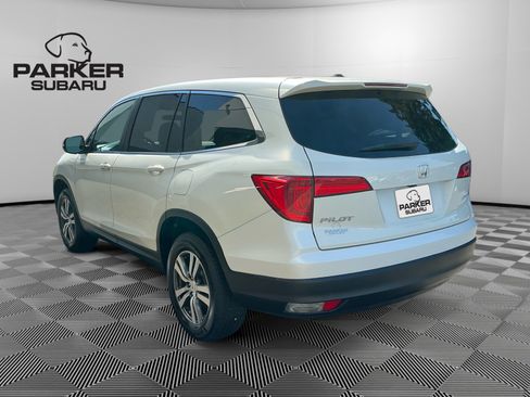 Used 2017 Honda Pilot EX image 3