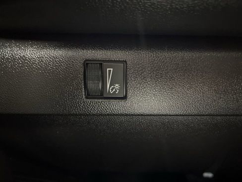 Used 2024 Chevrolet Colorado LT w/ LT Convenience Package image 42