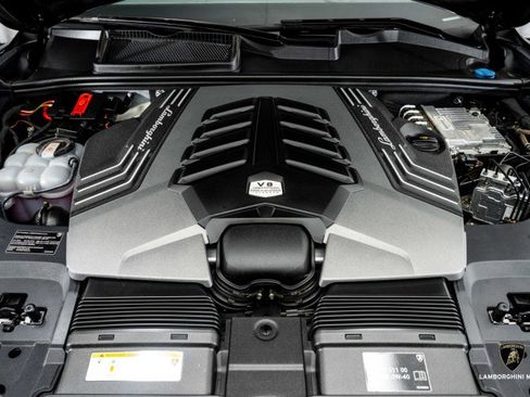 Used 2024 Lamborghini Urus S image 6