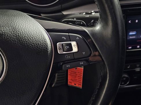 Used 2017 Volkswagen Passat 1.8T R-Line FWD image 19