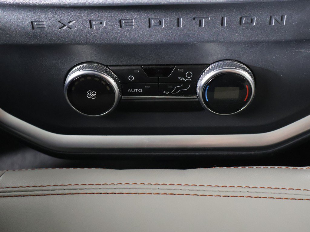 Used 2025 Ford Expedition Max Active AWD/4WD image 58