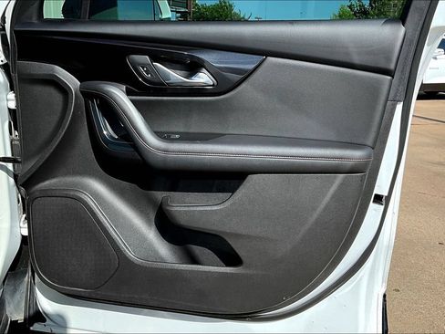 Used 2019 Chevrolet Blazer RS w/ Sun and Wheels Package FWD image 23