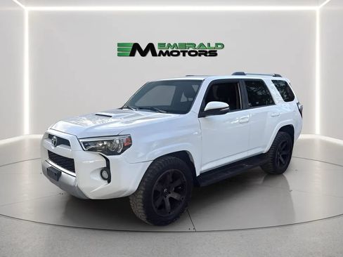 Used 2016 Toyota 4Runner 4WD image 1
