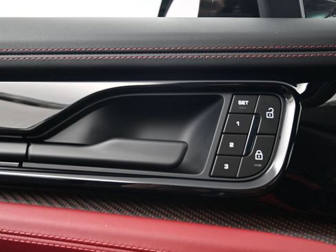 Used 2025 Porsche Panamera Turbo AWD/4WD image 18