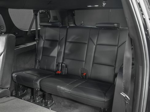 Used 2023 Cadillac Escalade ESV Luxury RWD image 29