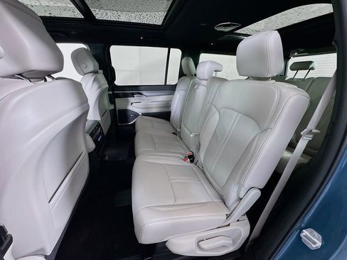 New 2026 Jeep Grand Wagoneer 4WD w/ Premium Group I image 26