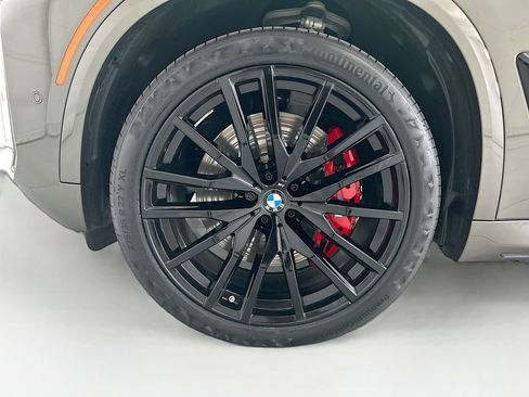 Used 2025 BMW X5 M60i AWD/4WD image 29