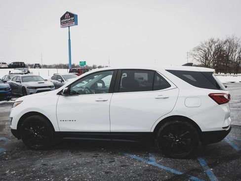 Used 2021 Chevrolet Equinox LT image 23