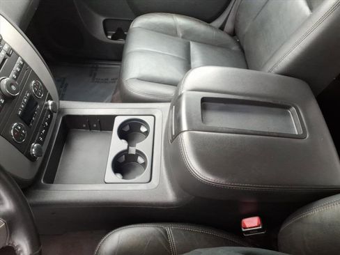 Used 2014 GMC Sierra 2500 SLT w/ SLT Convenience Package image 14