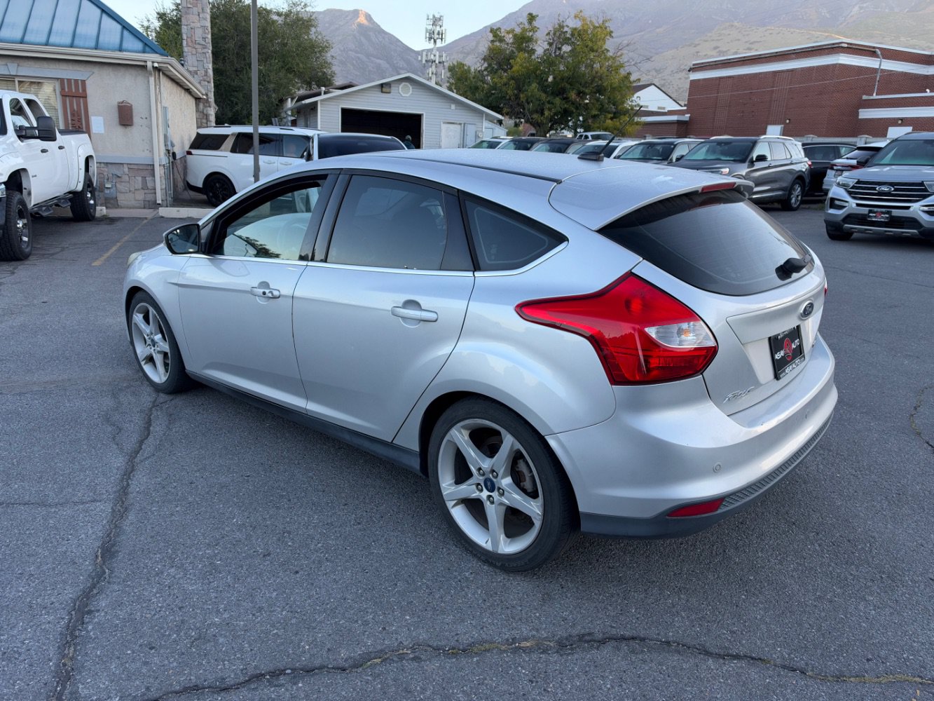 Used 2013 Ford Focus Titanium w/ Titanium Handling Pkg FWD image 3