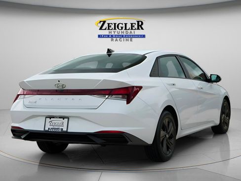 Certified 2023 Hyundai Elantra SEL w/ Cargo Package FWD image 7