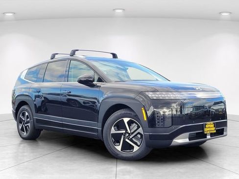 New 2026 Hyundai Ioniq 9 SE image 1